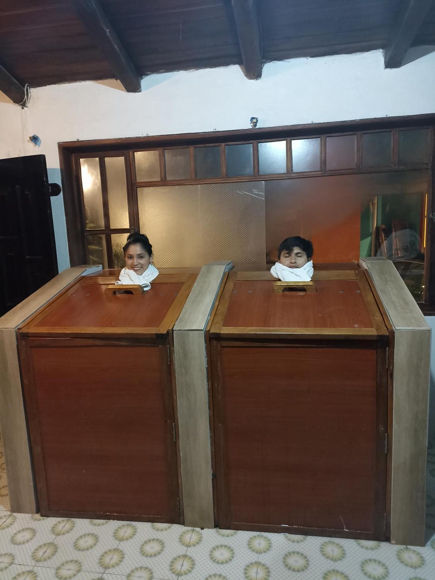 Posada J バーニョス エクステリア 写真
